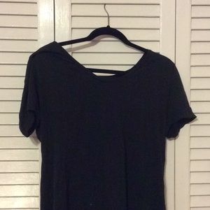 Lands end v neck tee